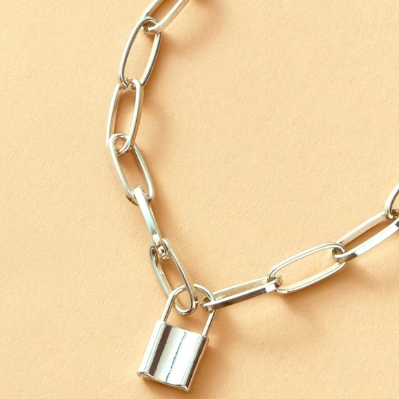 1pc Lock Charm Chain Necklace - Picture 1 of 2